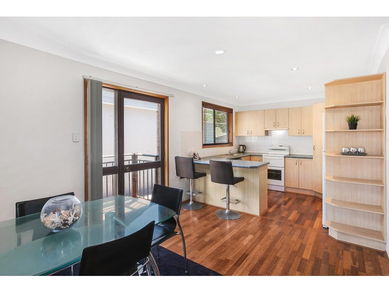 16 Bluewave Crescent, Forresters Beach NSW 2260