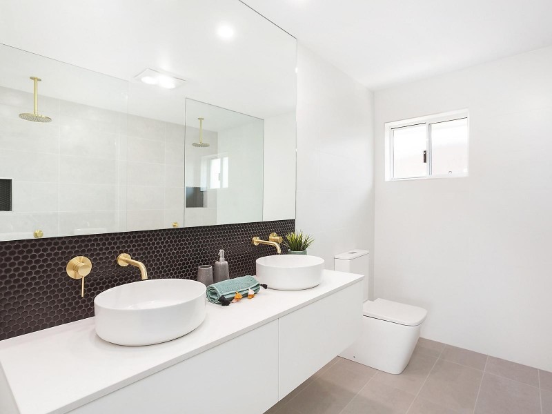 11 The Brow, Wamberal NSW 2260