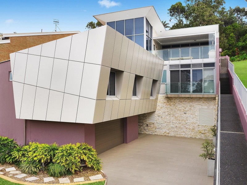 146 Avoca Drive, Avoca Beach NSW 2251