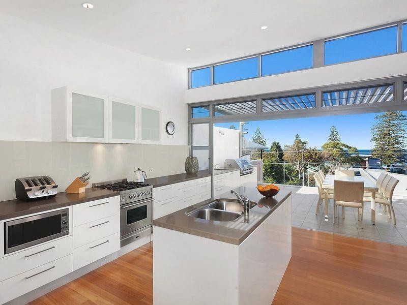 146 Avoca Drive, Avoca Beach NSW 2251