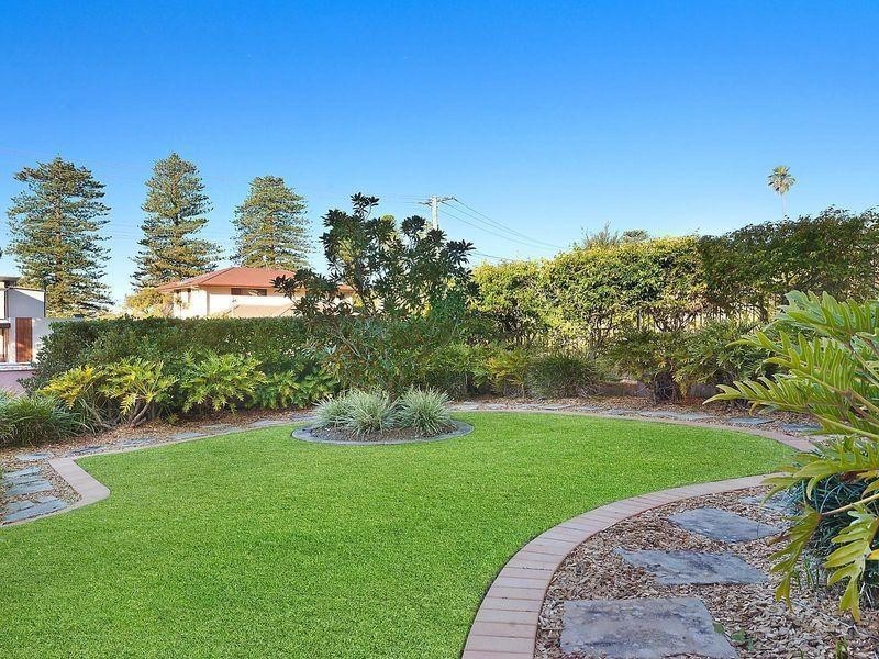 146 Avoca Drive, Avoca Beach NSW 2251