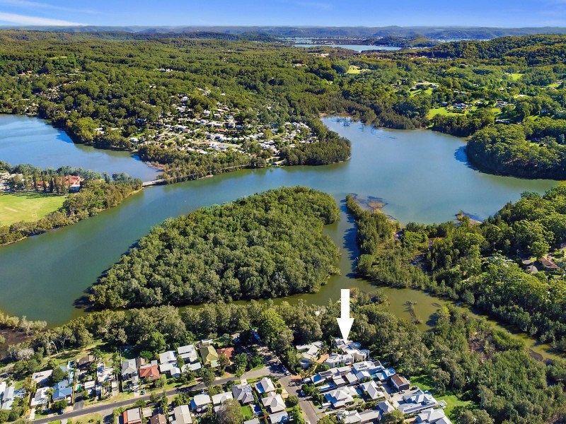 2/3 Tramway Road, North Avoca NSW 2260