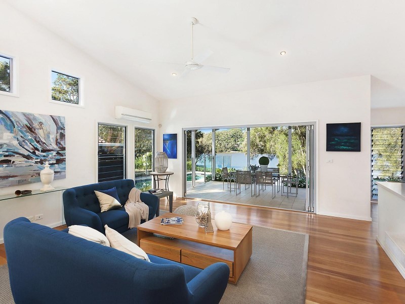 253 The Round Drive, Avoca Beach NSW 2251