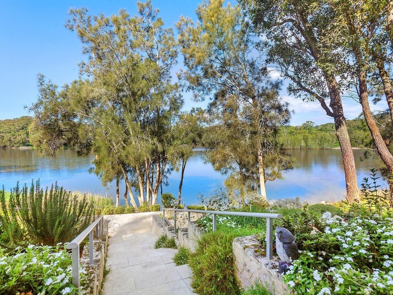 253 The Round Drive, Avoca Beach NSW 2251