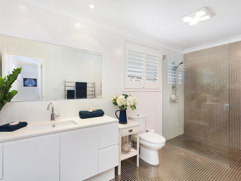 253 The Round Drive, Avoca Beach NSW 2251