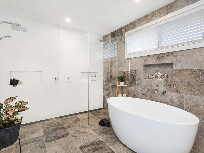 37 Malkana Avenue, Forresters Beach NSW 2260