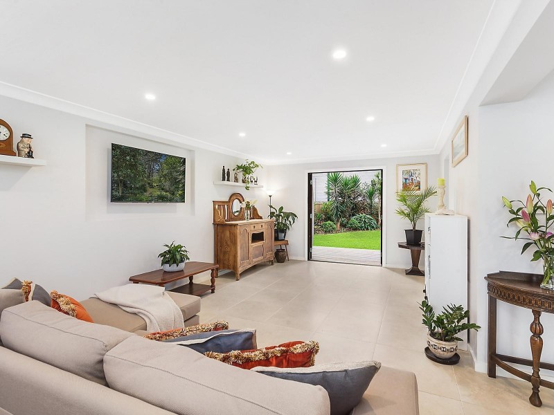 37 Malkana Avenue, Forresters Beach NSW 2260