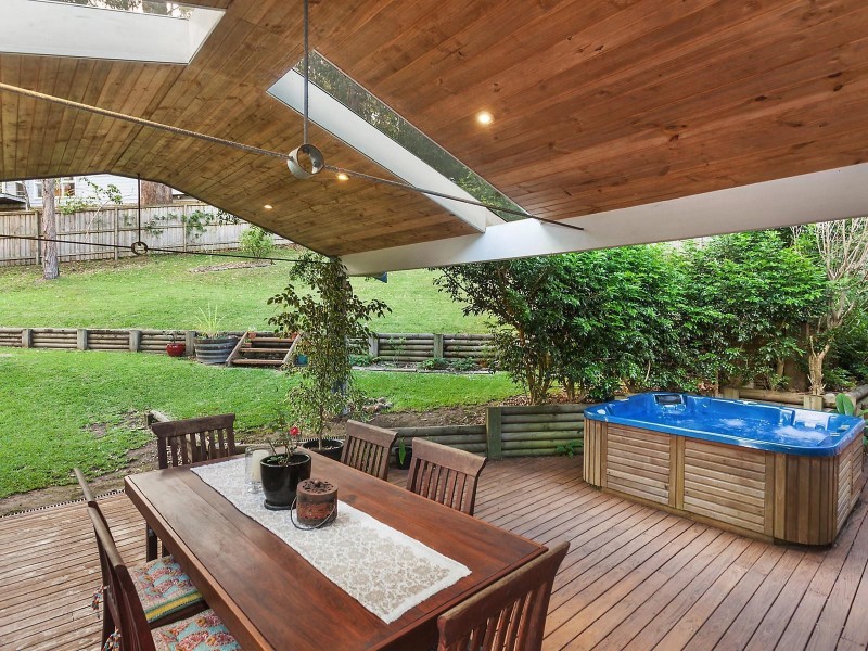 12 Walder Crescent, Avoca Beach NSW 2251