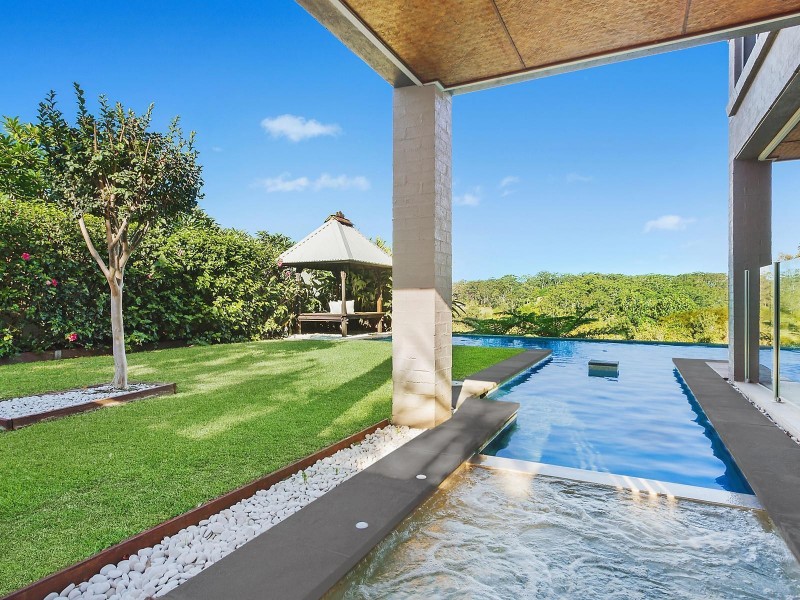 2 Brooks Hill Lane, Wamberal NSW 2260