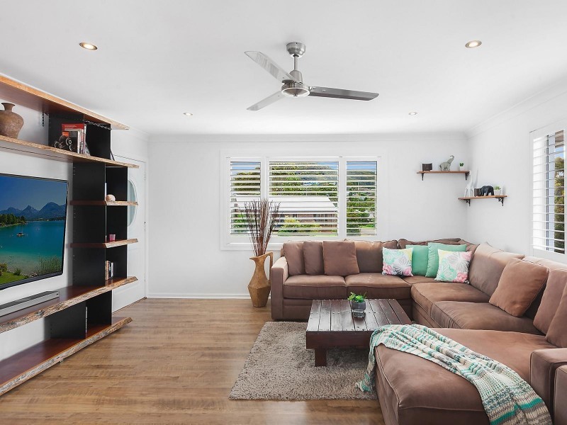 27 Heights Crescent, Wamberal NSW 2260