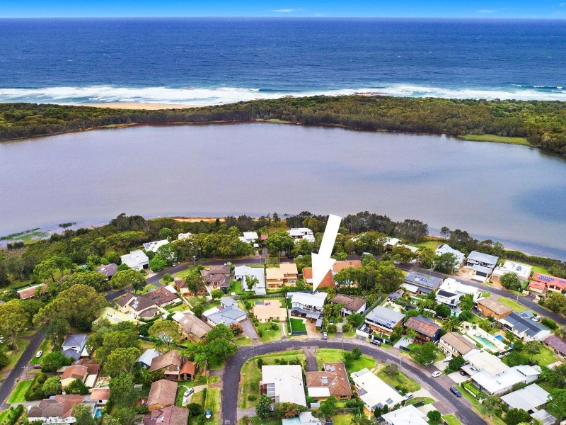 27 Heights Crescent, Wamberal NSW 2260