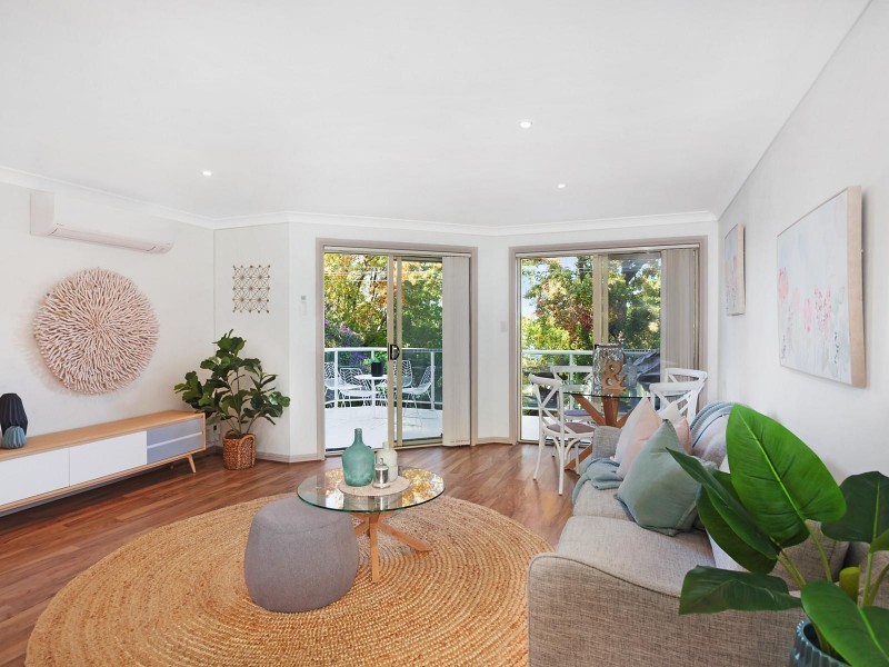 2/78 Donnison Street West, Gosford NSW 2250