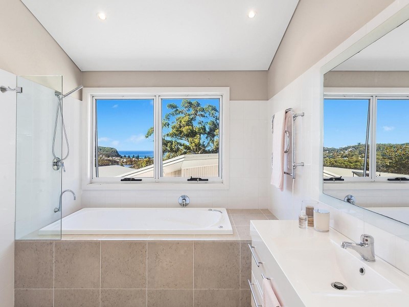 122 Hillside Road, Avoca Beach NSW 2251