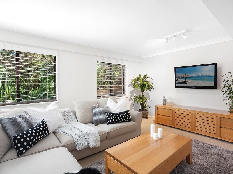 54 McGee Avenue, Wamberal NSW 2260