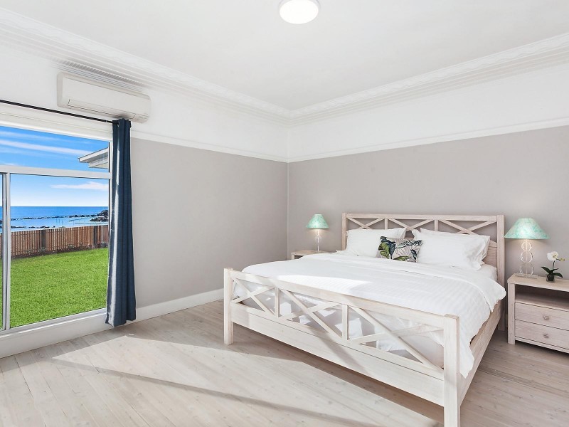 87 Avoca Drive, Avoca Beach NSW 2251
