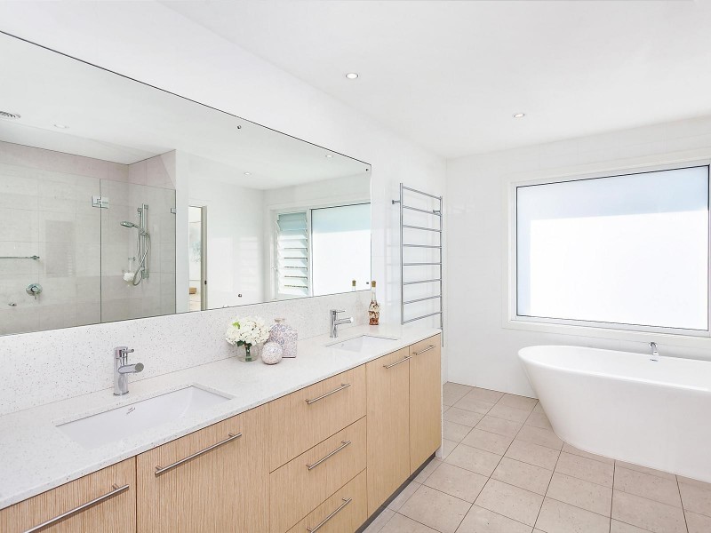 3 Wiles Avenue, Wamberal NSW 2260