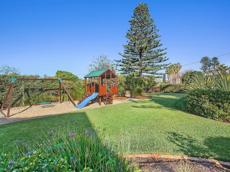 5 Wiles Avenue, Wamberal NSW 2260