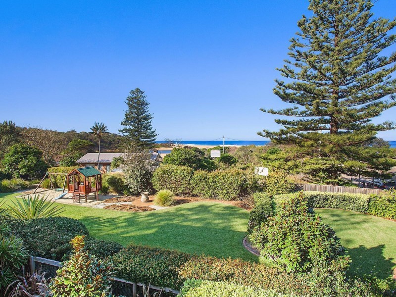 5 Wiles Avenue, Wamberal NSW 2260