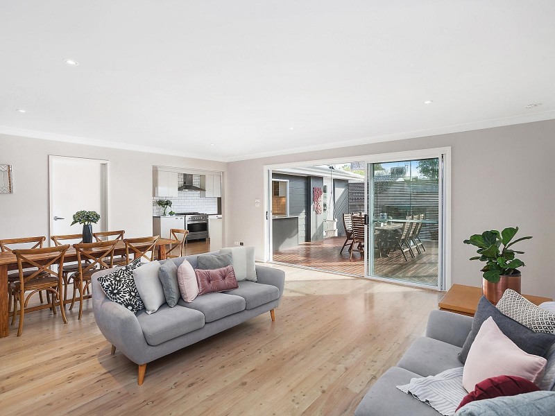 35 Mermaid Drive, Bateau Bay NSW 2261