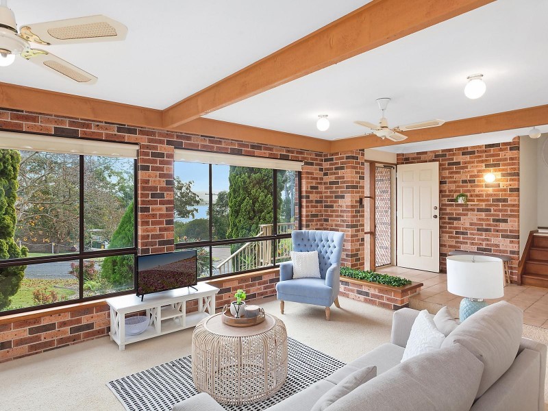 11 Marilyn Parade, Green Point NSW 2251