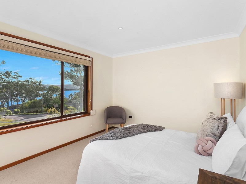 11 Marilyn Parade, Green Point NSW 2251