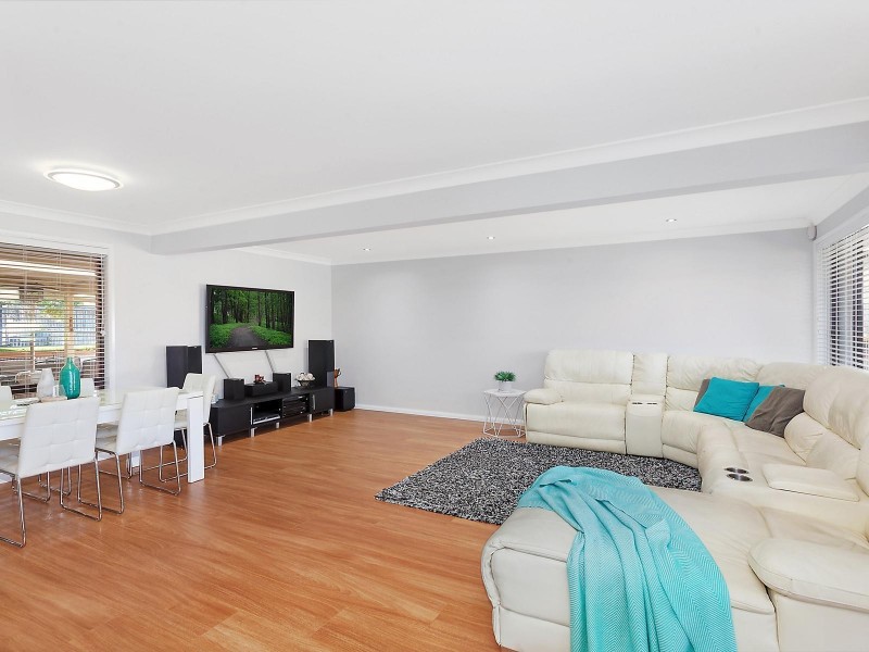 27 Gilford Street, Kariong NSW 2250