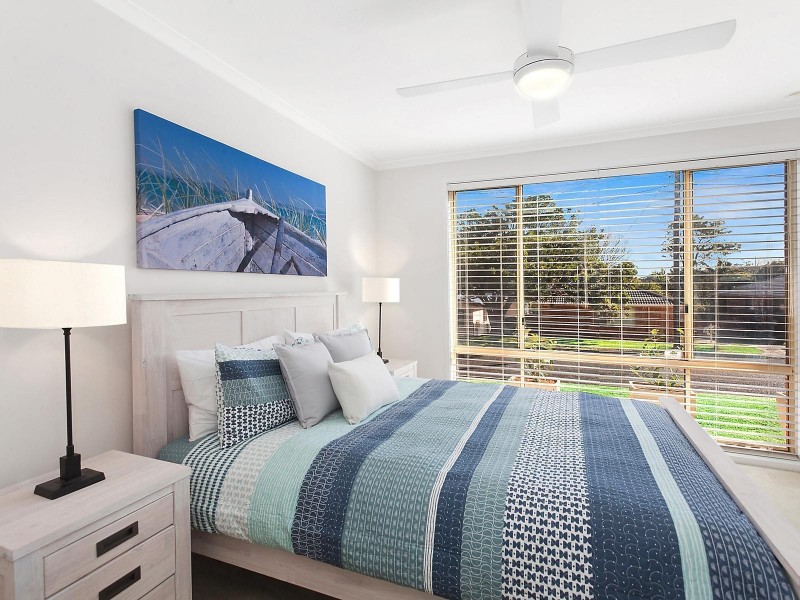 12 Joan Street, Forresters Beach NSW 2260