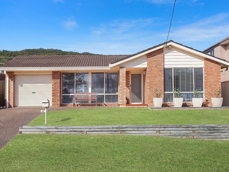 12 Joan Street, Forresters Beach NSW 2260