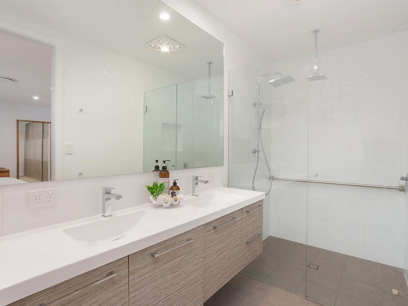 6 Arila Avenue, Wamberal NSW 2260