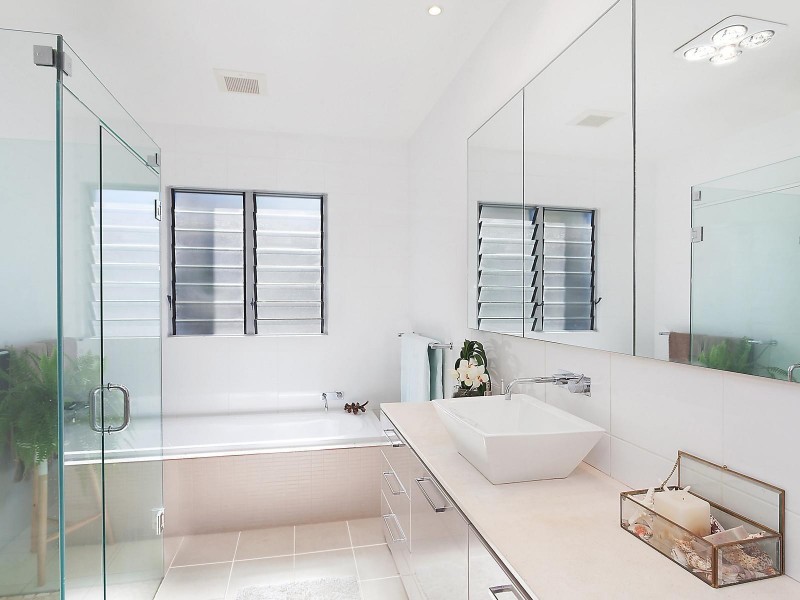 22 Lake View Road, Wamberal NSW 2260