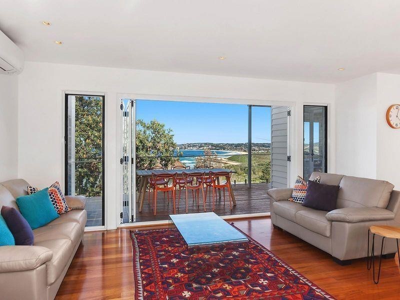 11 Kalakau Avenue, Forresters Beach NSW 2260