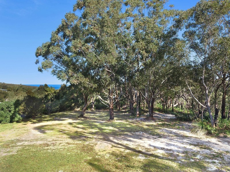 14 South Pacific Drive, Macmasters Beach NSW 2251