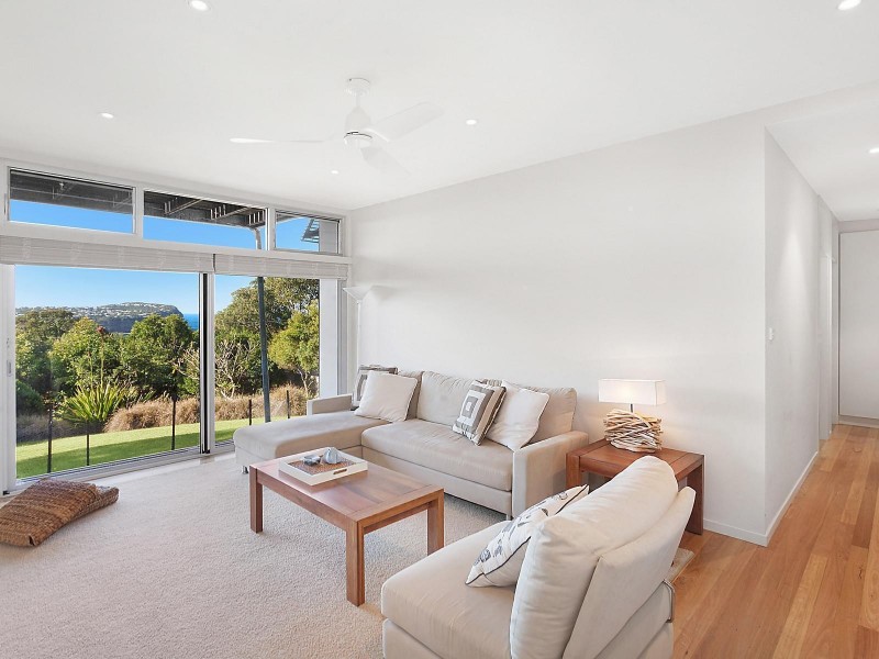 20 Beachview Esplanade, Macmasters Beach NSW 2251