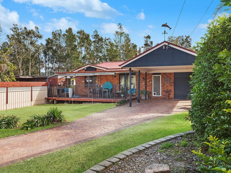 929 The Entrance Road, Forresters Beach NSW 2260