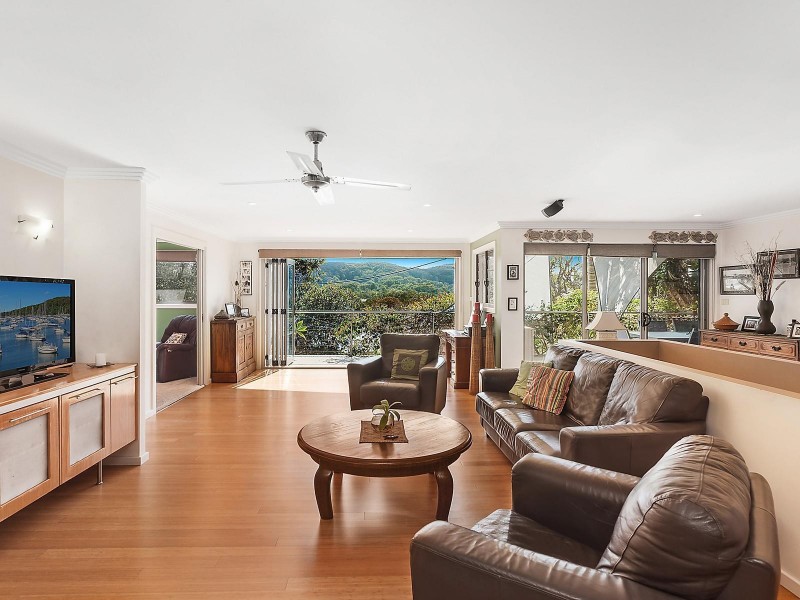 31 Noorong Avenue, Forresters Beach NSW 2260