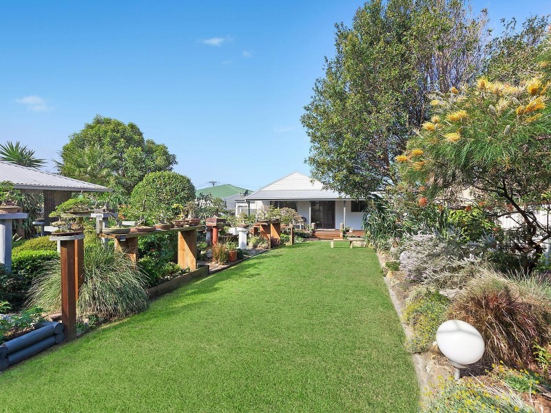 53 Werrina Parade, Blue Bay NSW 2261