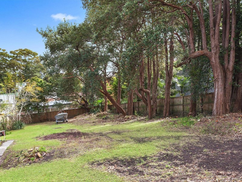 47 Lake View Road, Wamberal NSW 2260