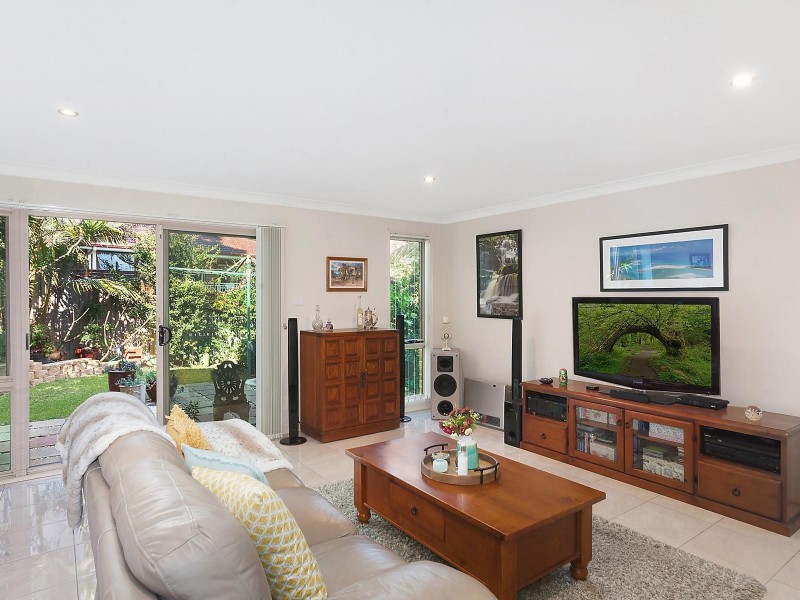 12 Sunhill Crescent, Erina NSW 2250