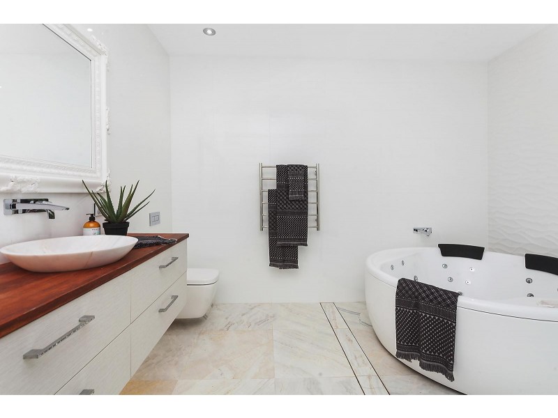 23 Brooks Hill Lane, Wamberal NSW 2260