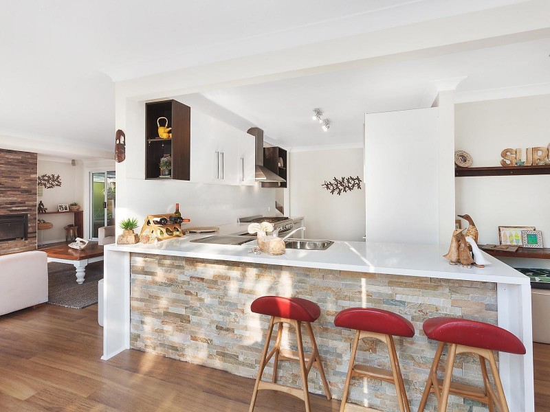 40 Boos Road, Forresters Beach NSW 2260