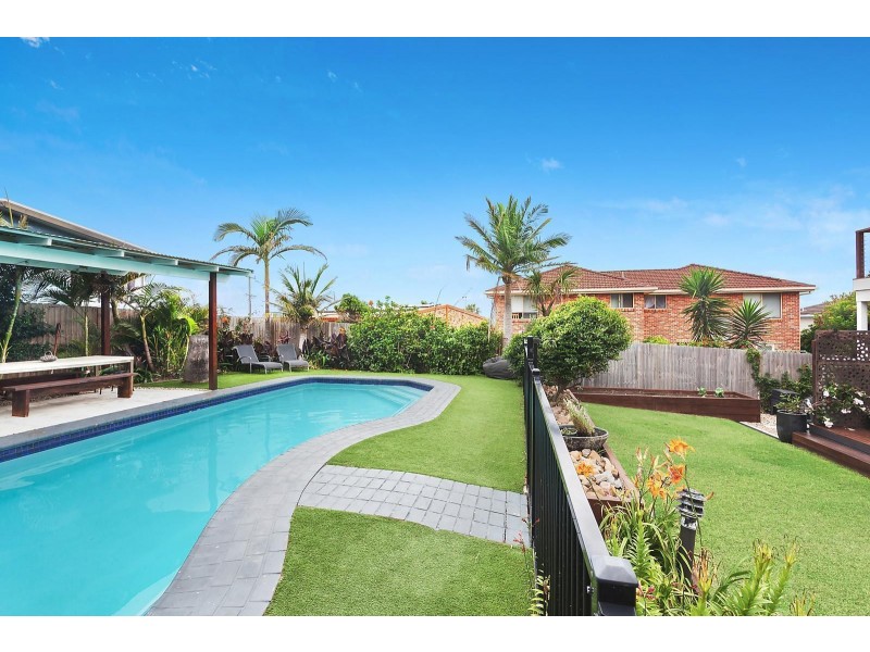 57 Forresters Beach Road, Forresters Beach NSW 2260