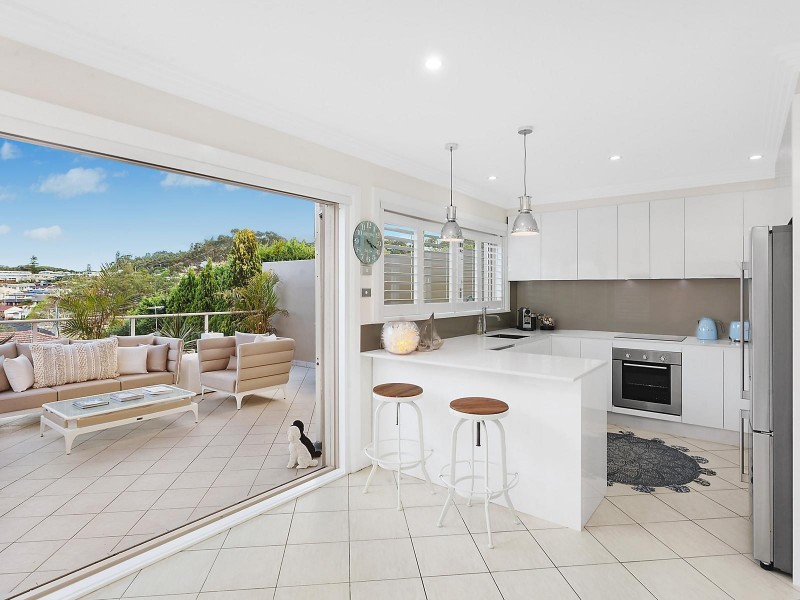2/20 Kurrawyba Avenue, Terrigal NSW 2260