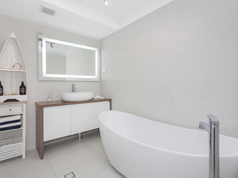 2/20 Kurrawyba Avenue, Terrigal NSW 2260