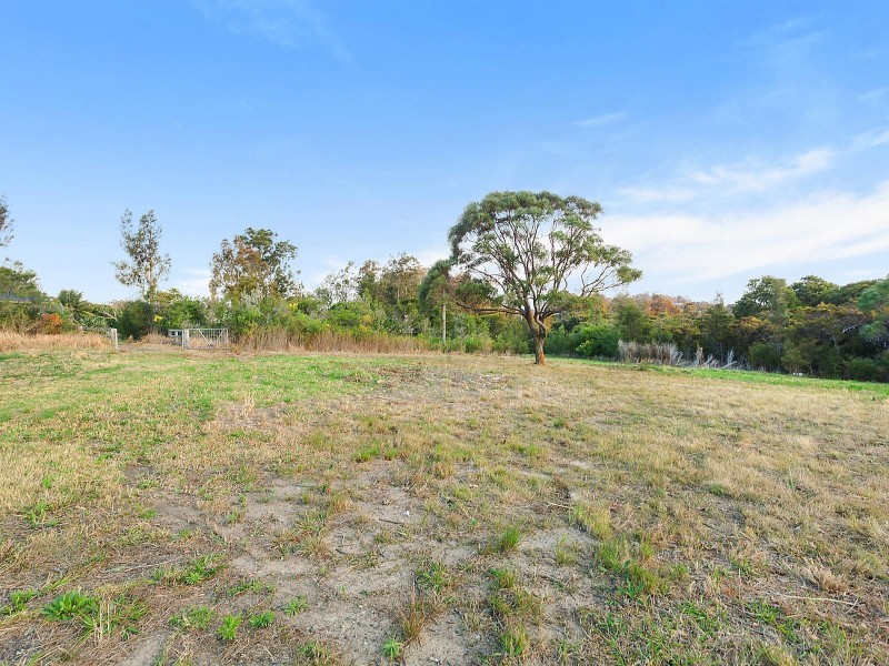 152 Bakali Road, Forresters Beach NSW 2260