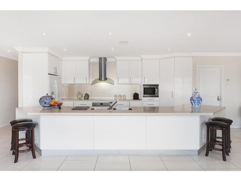 30 Dover Road, Wamberal NSW 2260