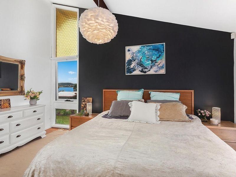 4 Greenslope Drive, Green Point NSW 2251