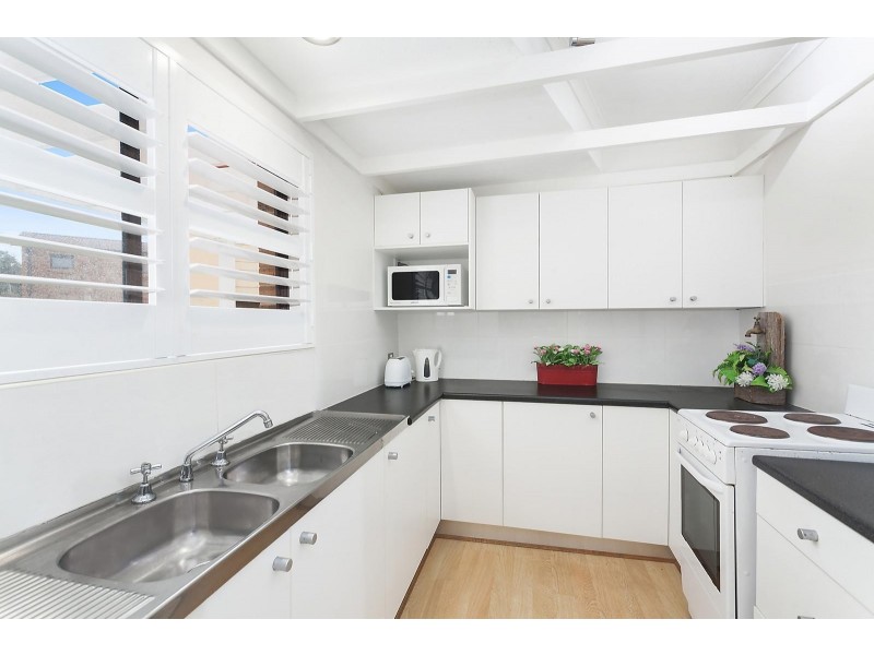 1/4 Del Mar Drive, Copacabana NSW 2251