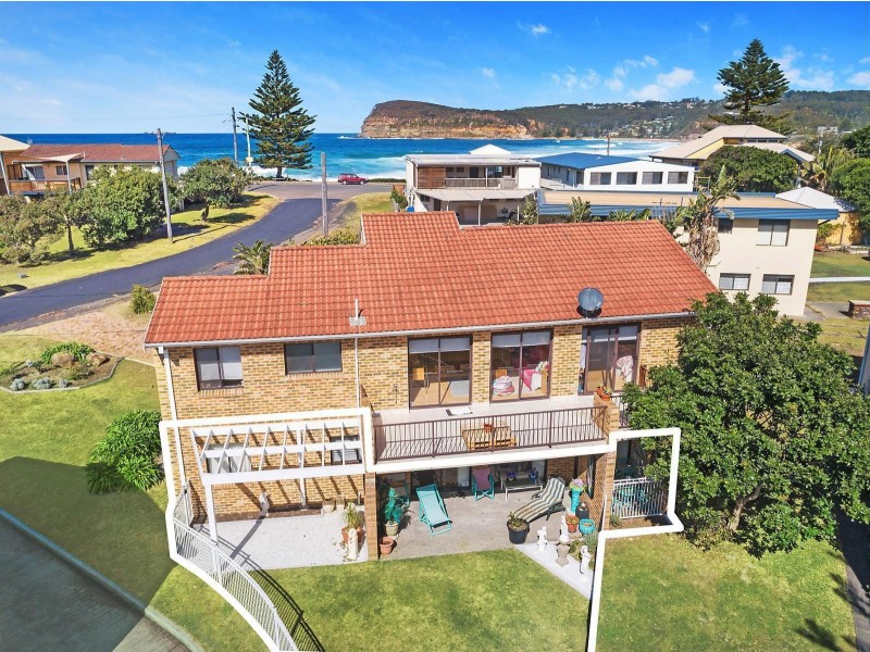 1/4 Del Mar Drive, Copacabana NSW 2251