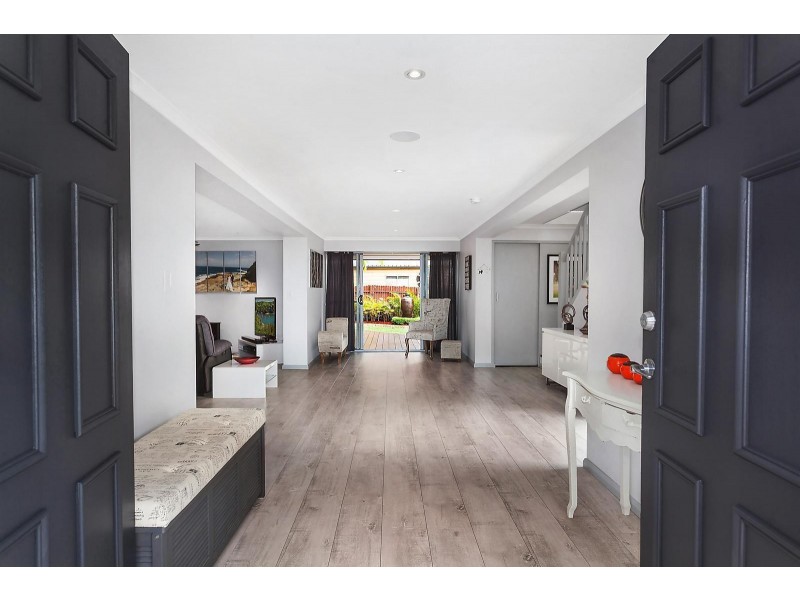 191 Avoca Drive, Green Point NSW 2251