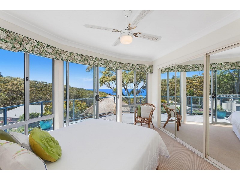 27 Table Top Road, North Avoca NSW 2260